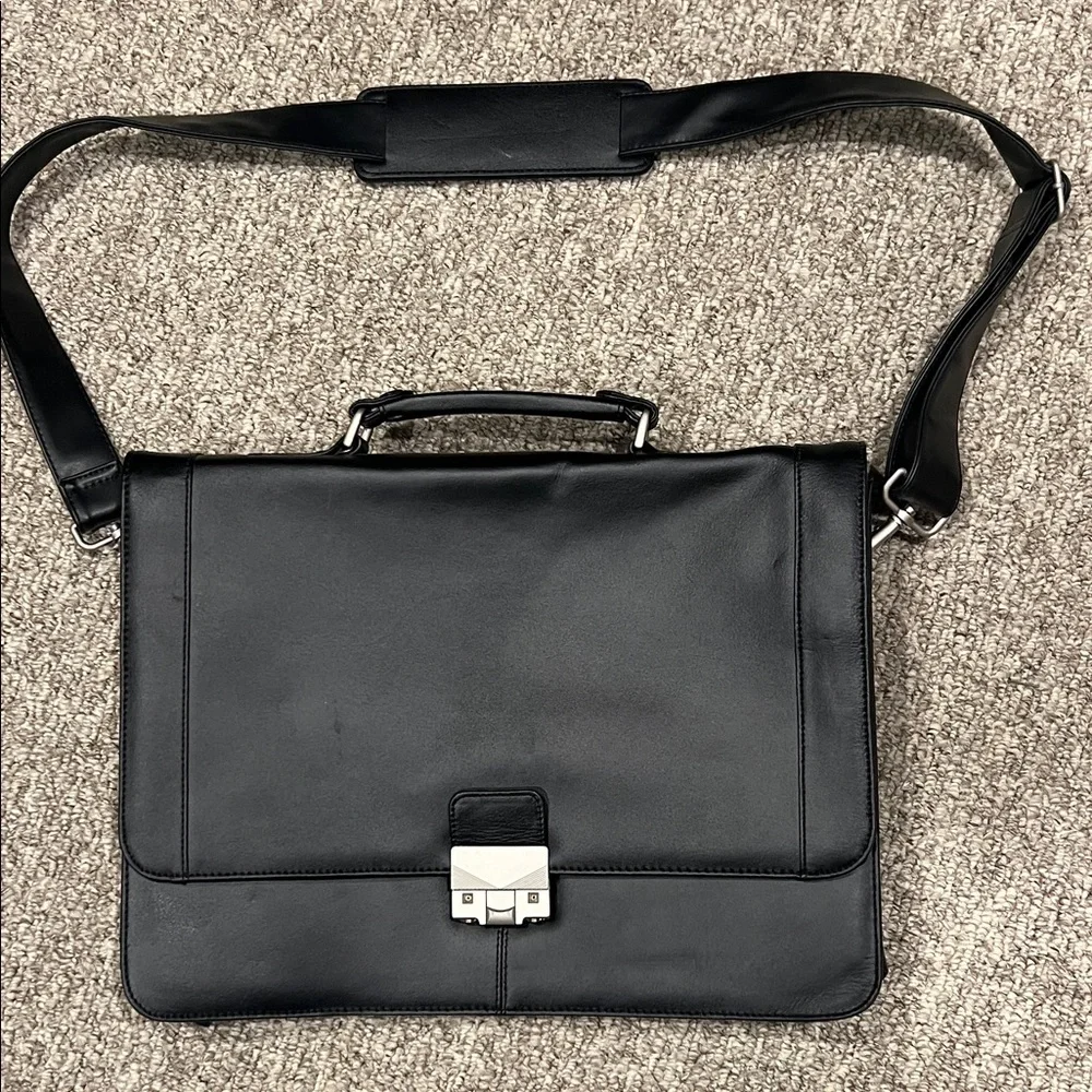 Stebco L-985-1 Black Leather Messenger Briefcase with Shoulder Strap 16”x12”